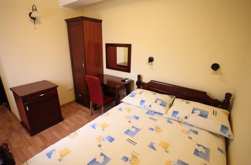 Hotel Laguna Podgorica Zimmer foto